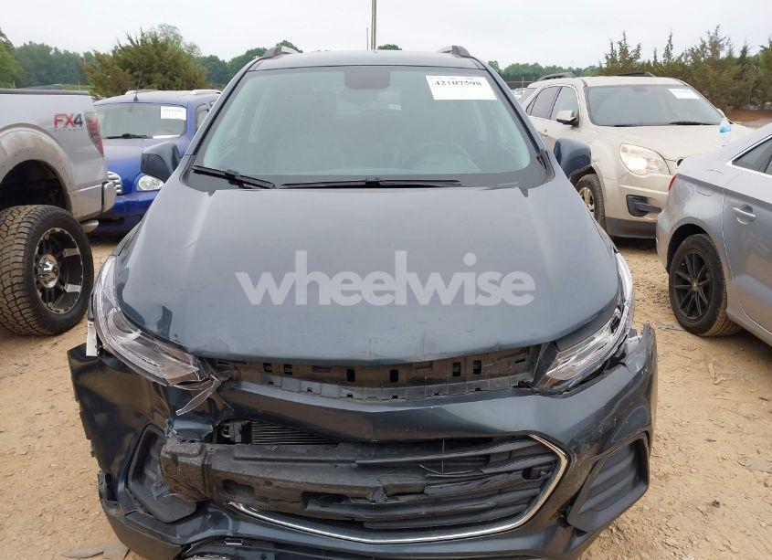 Photo 12 of 2021 Chevrolet Trax AWD LT (VIN KL7CJPSM0MB371427)