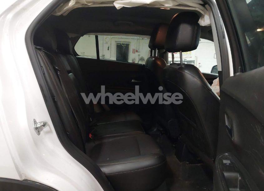 Photo 8 of 2022 Chevrolet Trax AWD LT (VIN KL7CJPSM0NB537074)