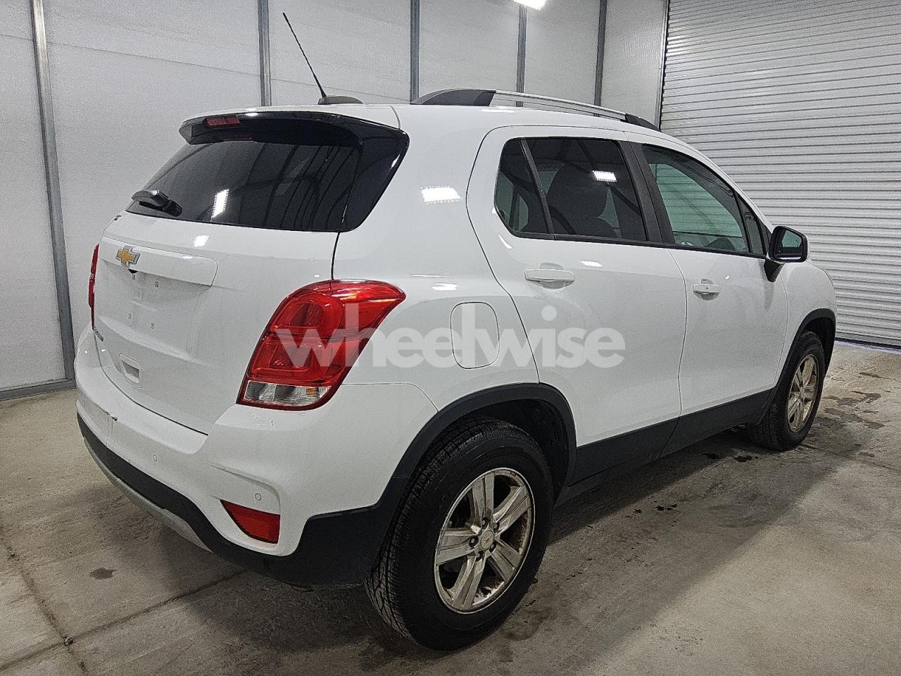 Photo 3 of 2022 CHEVROLET TRAX 1LT (VIN KL7CJPSM4NB520133)