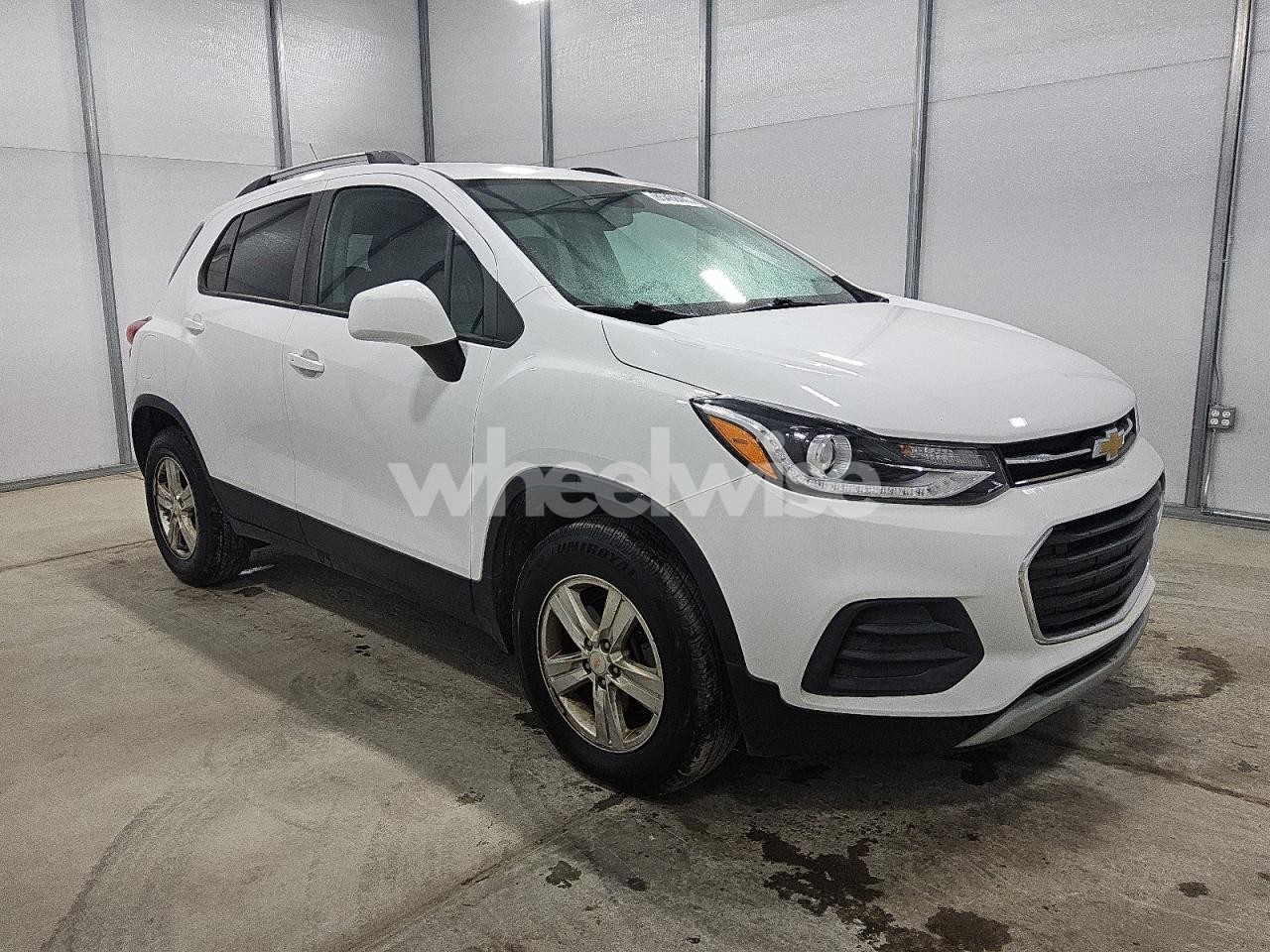 Photo 4 of 2022 CHEVROLET TRAX 1LT (VIN KL7CJPSM4NB520133)