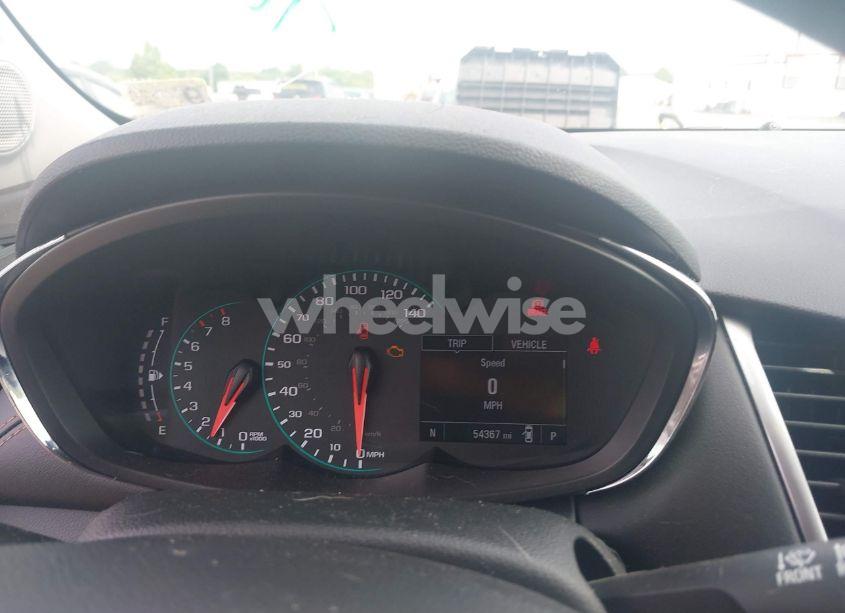 Photo 7 of 2021 Chevrolet Trax AWD LT (VIN KL7CJPSM5MB374551)