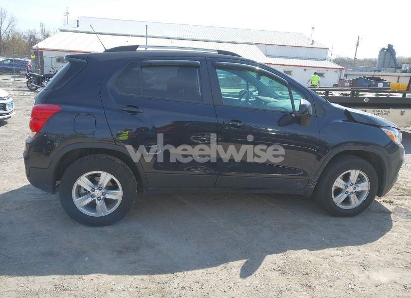 Photo 14 of 2022 Chevrolet Trax AWD LT (VIN KL7CJPSM7NB568709)