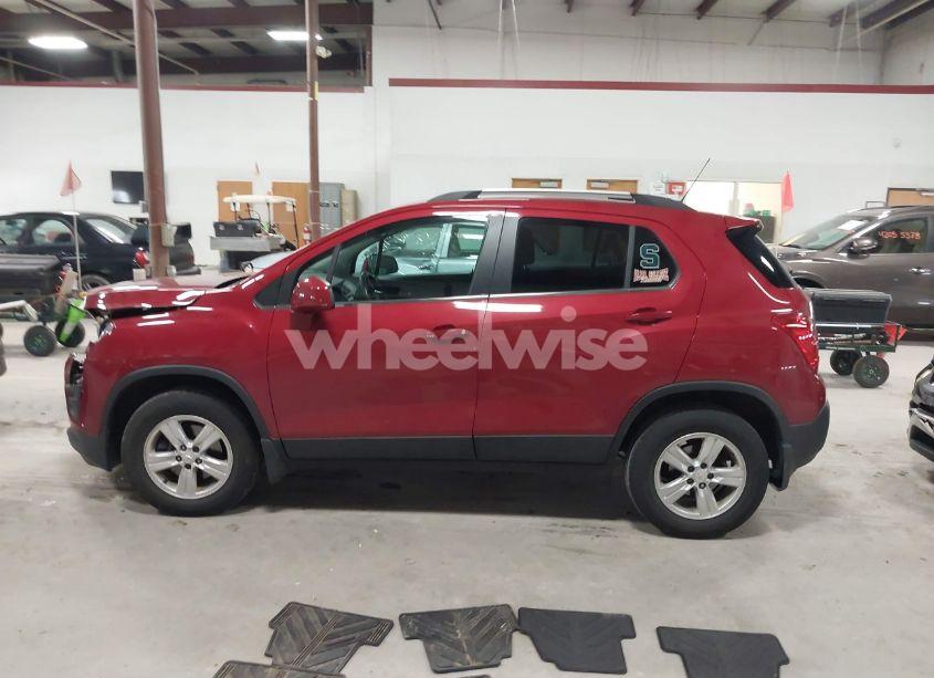 Photo 14 of 2015 Chevrolet Trax LT (VIN KL7CJRSB0FB260518)