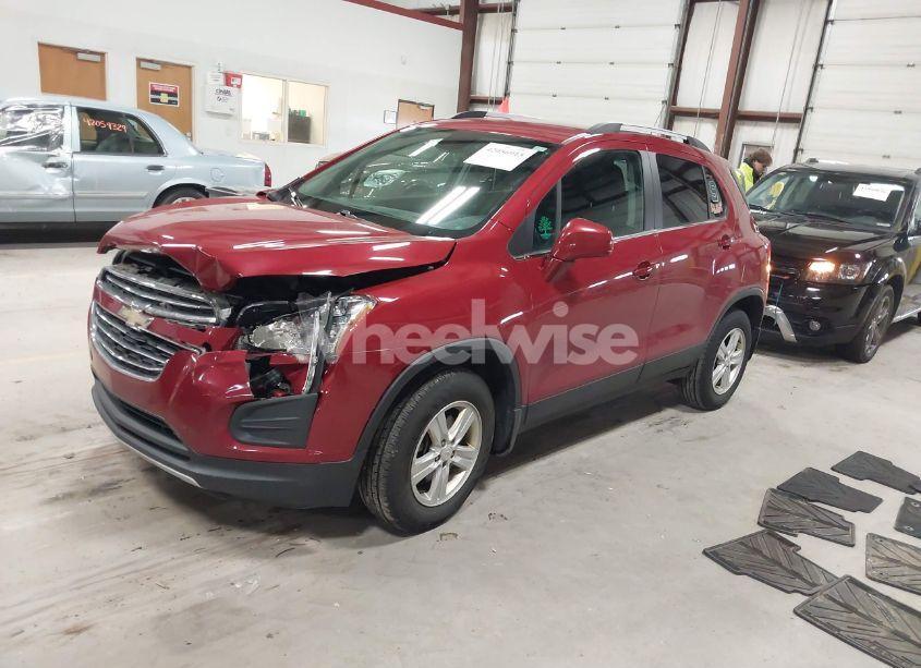 Photo 2 of 2015 Chevrolet Trax LT (VIN KL7CJRSB0FB260518)