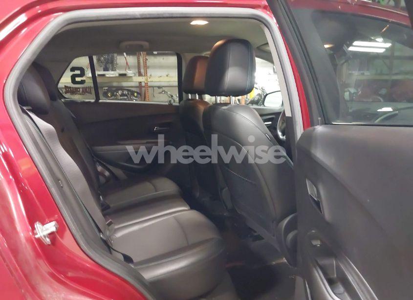 Photo 8 of 2015 Chevrolet Trax LT (VIN KL7CJRSB0FB260518)