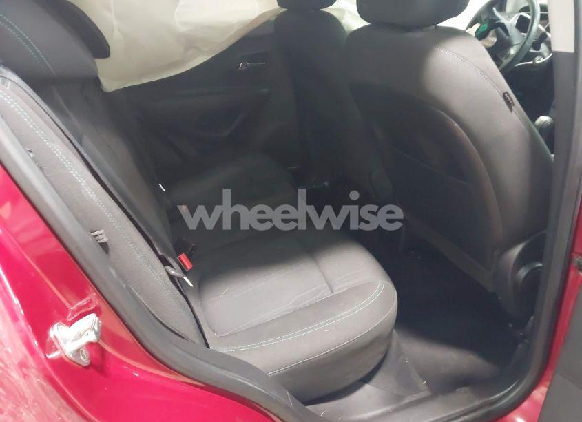 Photo 8 of 2015 Chevrolet Trax LT (VIN KL7CJRSB1FB111387)