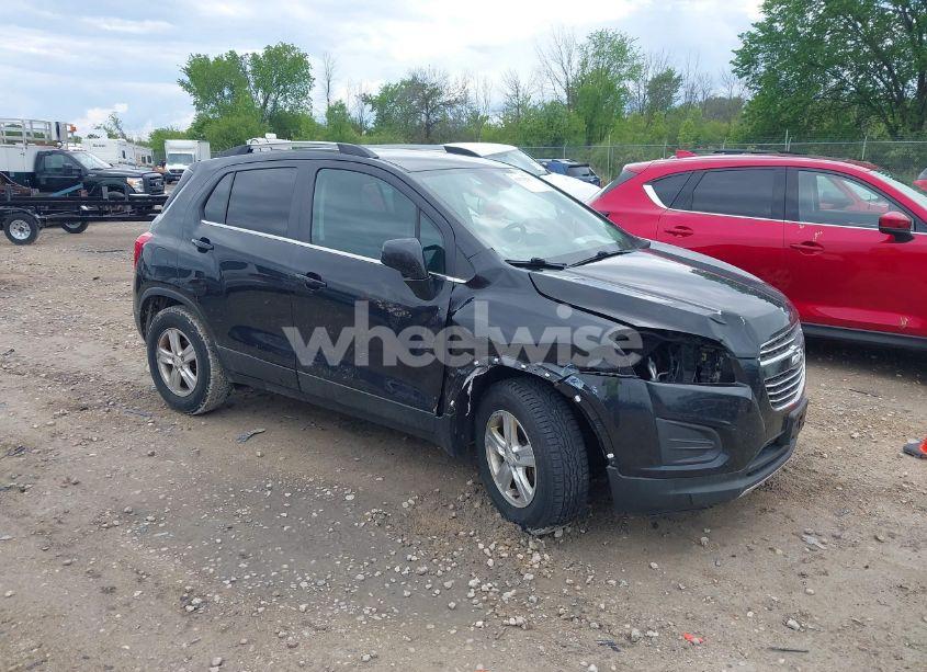 2015 Chevrolet Trax LT (VIN KL7CJRSB7FB240671) main photo
