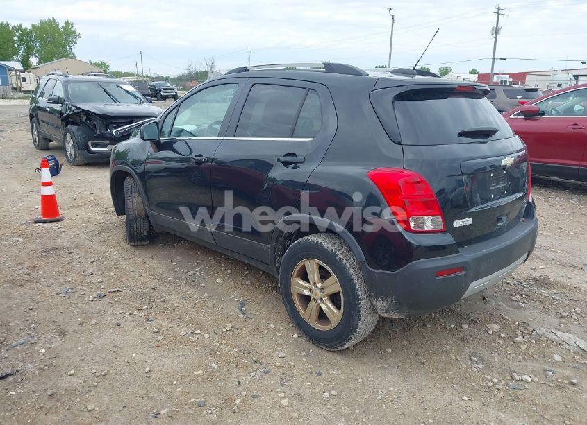 Photo 3 of 2015 Chevrolet Trax LT (VIN KL7CJRSB7FB240671)