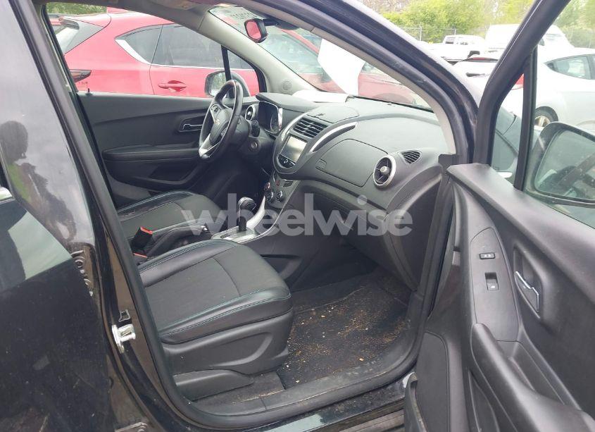 Photo 5 of 2015 Chevrolet Trax LT (VIN KL7CJRSB7FB240671)