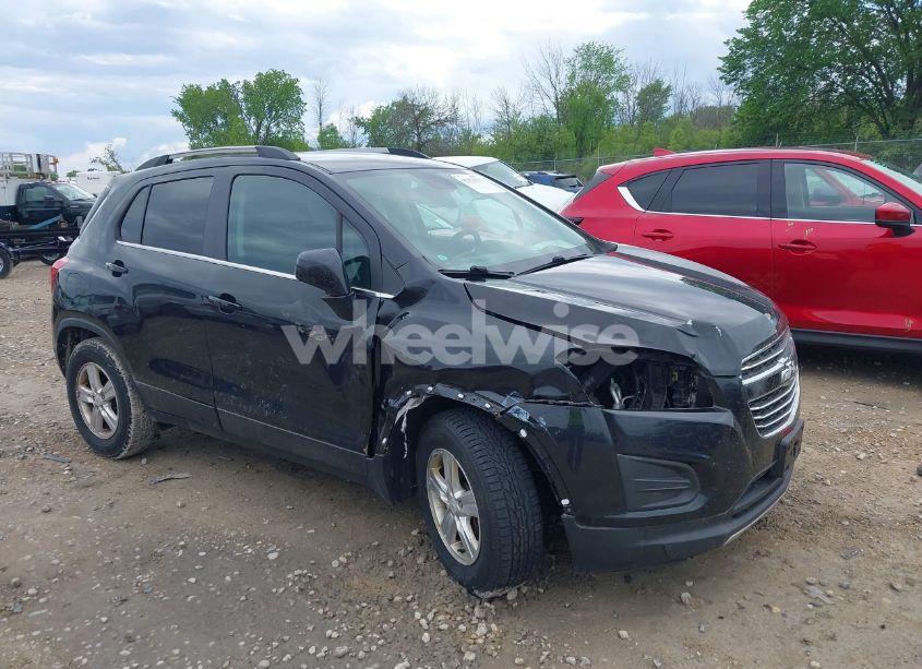 Photo 6 of 2015 Chevrolet Trax LT (VIN KL7CJRSB7FB240671)