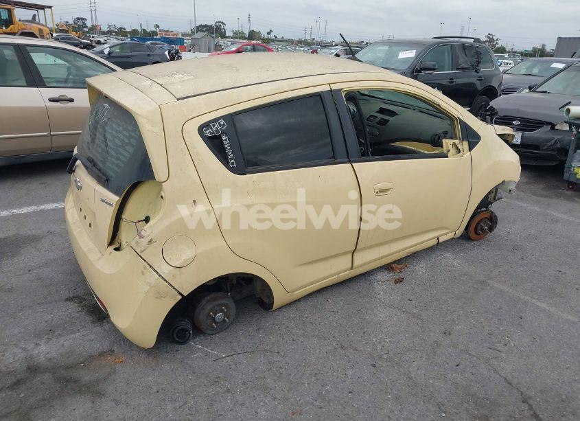 Photo 4 of 2014 Chevrolet Spark LS AUTO (VIN KL8CB6S92EC404096)