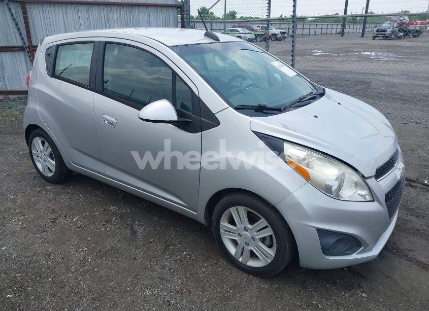 2015 Chevrolet Spark LS CVT (VIN KL8CB6S99FC752222) main photo