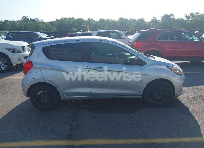 Photo 13 of 2019 Chevrolet Spark LS CVT (VIN KL8CB6SA8KC747839)