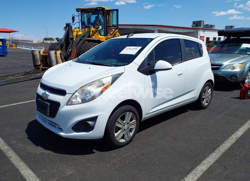 Photo 2 of 2015 Chevrolet Spark 1LT CVT (VIN KL8CD6S90FC721113)