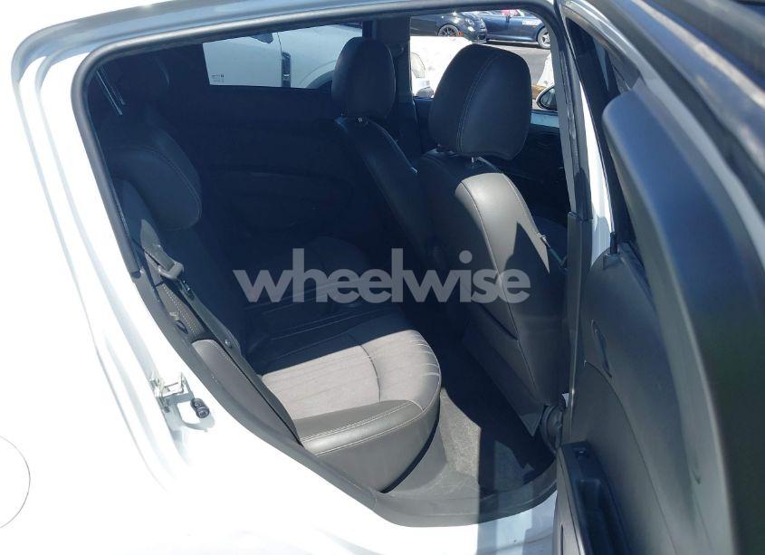 Photo 8 of 2015 Chevrolet Spark 1LT CVT (VIN KL8CD6S90FC721113)