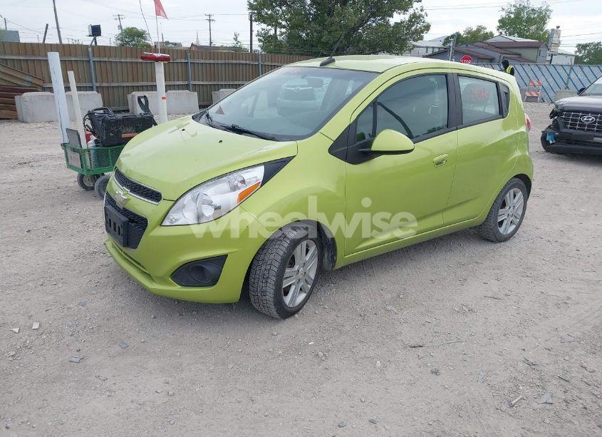 Photo 2 of 2014 Chevrolet Spark 1LT AUTO (VIN KL8CD6S92EC409213)