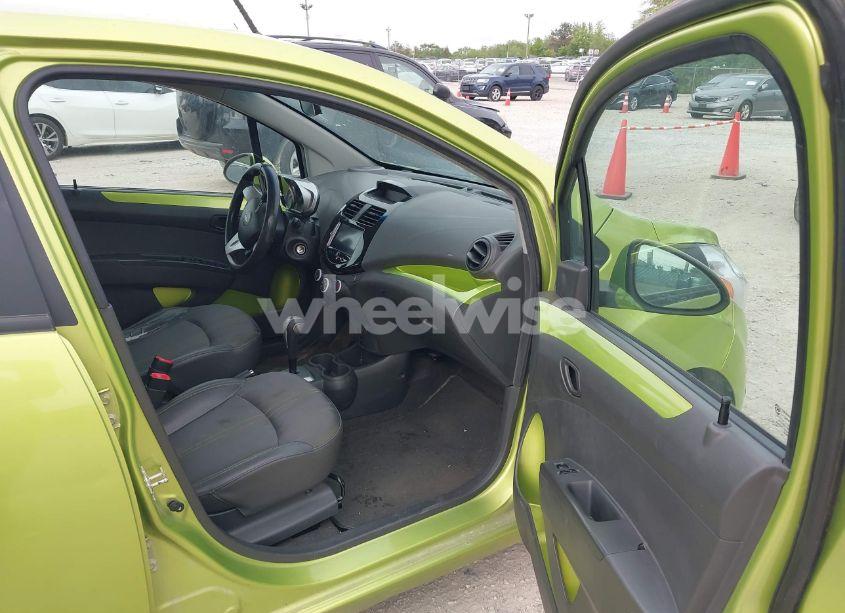 Photo 5 of 2014 Chevrolet Spark 1LT AUTO (VIN KL8CD6S92EC409213)