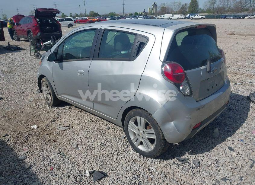 Photo 3 of 2014 Chevrolet Spark 1LT AUTO (VIN KL8CD6S96EC557705)