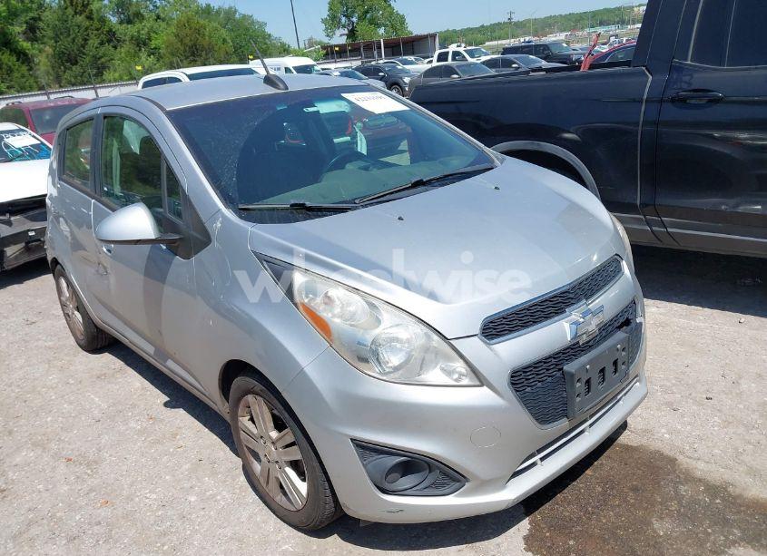 2015 Chevrolet Spark 1LT CVT (VIN KL8CD6S98FC718945) main photo