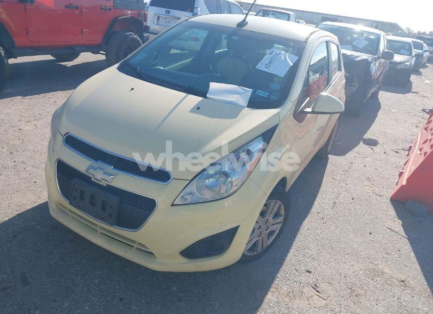 Photo 2 of 2014 Chevrolet Spark 1LT AUTO (VIN KL8CD6S99EC590326)
