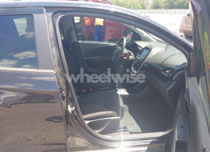 Photo 5 of 2016 Chevrolet Spark 1LT CVT (VIN KL8CD6SA2GC577592)