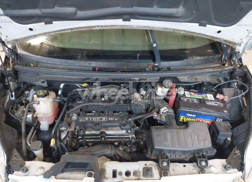 Photo 10 of 2014 Chevrolet Spark 2LT AUTO (VIN KL8CF6S91EC432914)