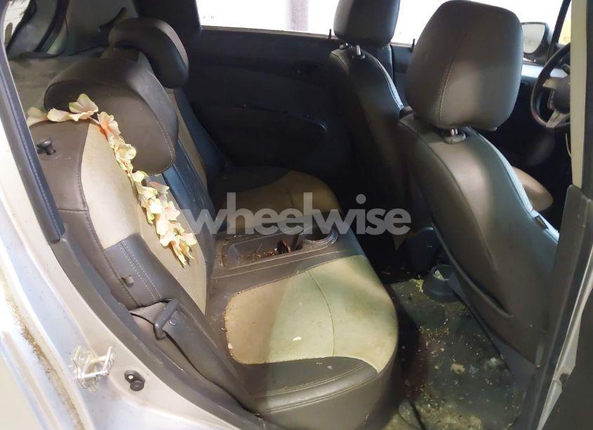 Photo 8 of 2014 Chevrolet Spark 2LT AUTO (VIN KL8CF6S91EC432914)