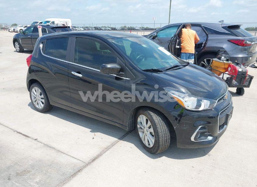 2017 Chevrolet Spark 2LT CVT (VIN KL8CF6SA1HC765144) main photo