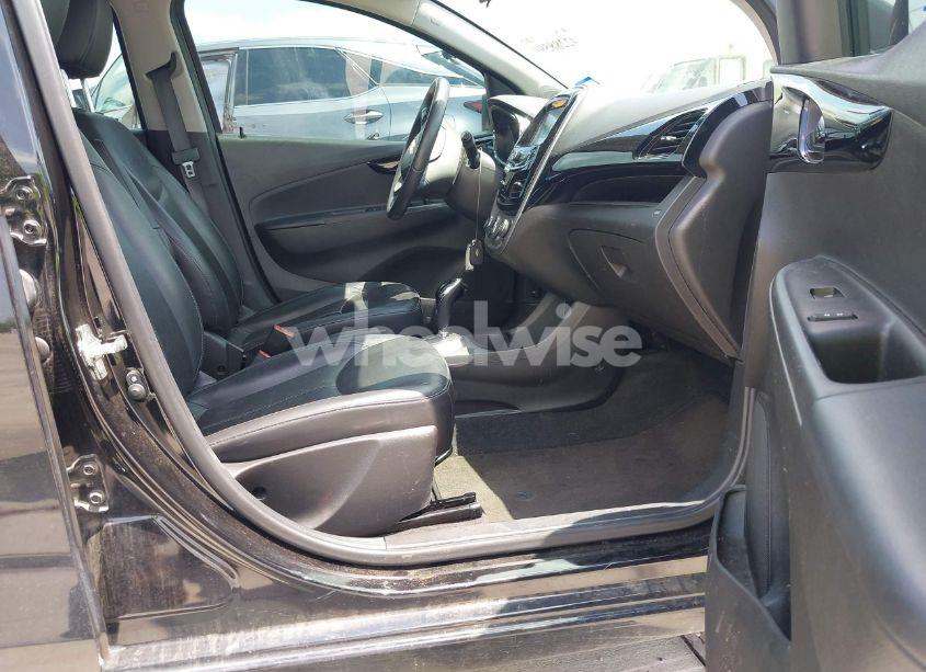 Photo 5 of 2017 Chevrolet Spark 2LT CVT (VIN KL8CF6SA1HC765144)