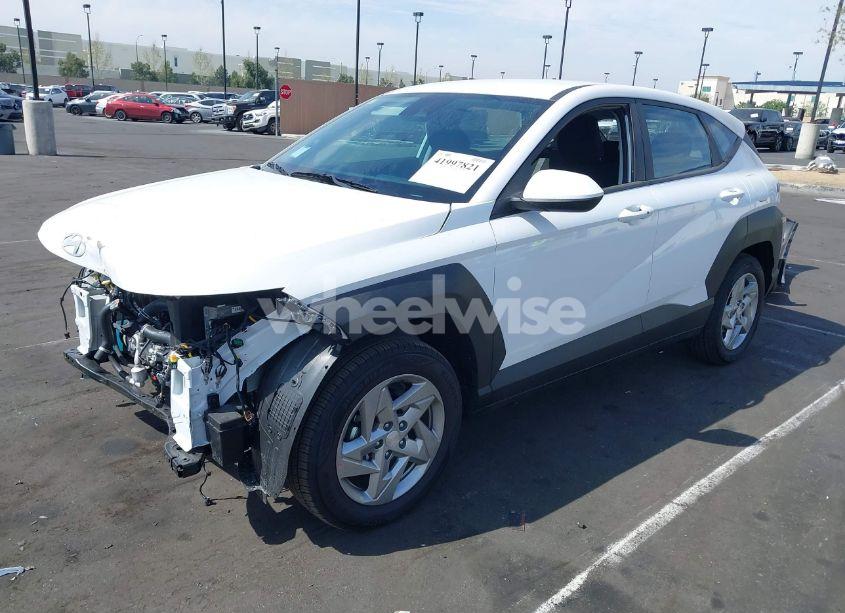 Photo 2 of 2025 Hyundai Kona SE (VIN KM8HA3AB9SU260938)