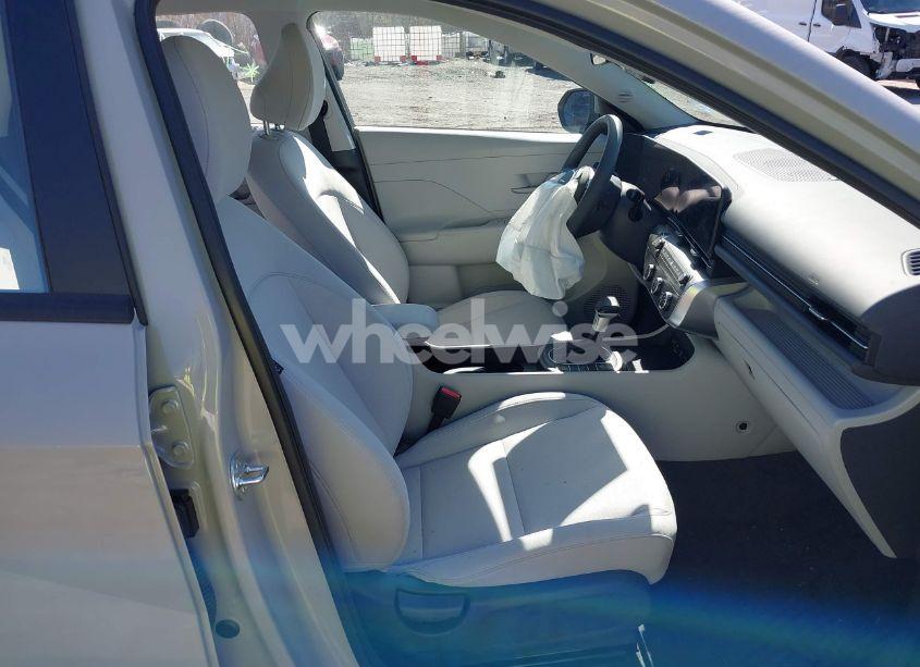 Photo 5 of 2025 Hyundai Kona SE (VIN KM8HACAB4SU223537)