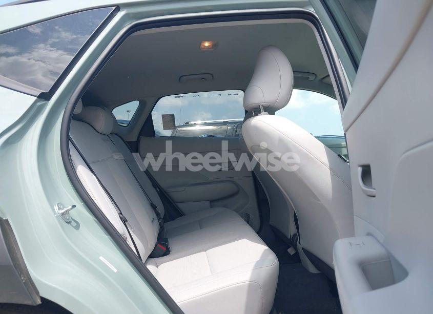 Photo 8 of 2025 Hyundai Kona SEL (VIN KM8HB3AB0SU235763)