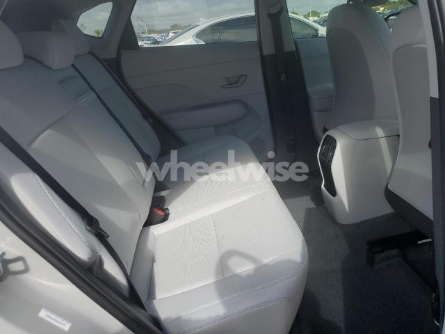 Photo 5 of 2025 HYUNDAI KONA SEL (VIN KM8HB3AB3SU224577)