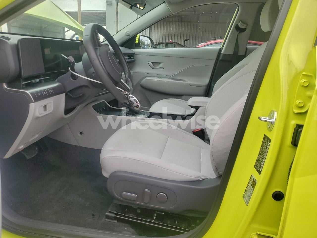 Photo 7 of 2025 HYUNDAI KONA SEL (VIN KM8HB3AB5SU290614)