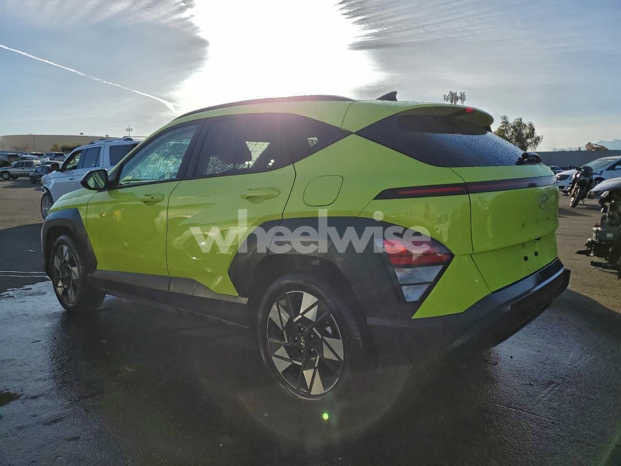 Photo 2 of 2024 HYUNDAI KONA SEL (VIN KM8HB3AB6RU097284)