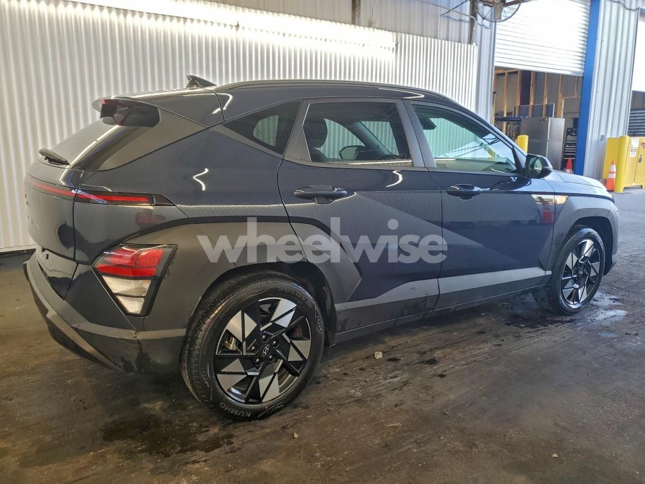 Photo 3 of 2025 HYUNDAI KONA SEL (VIN KM8HB3AB6SU225528)
