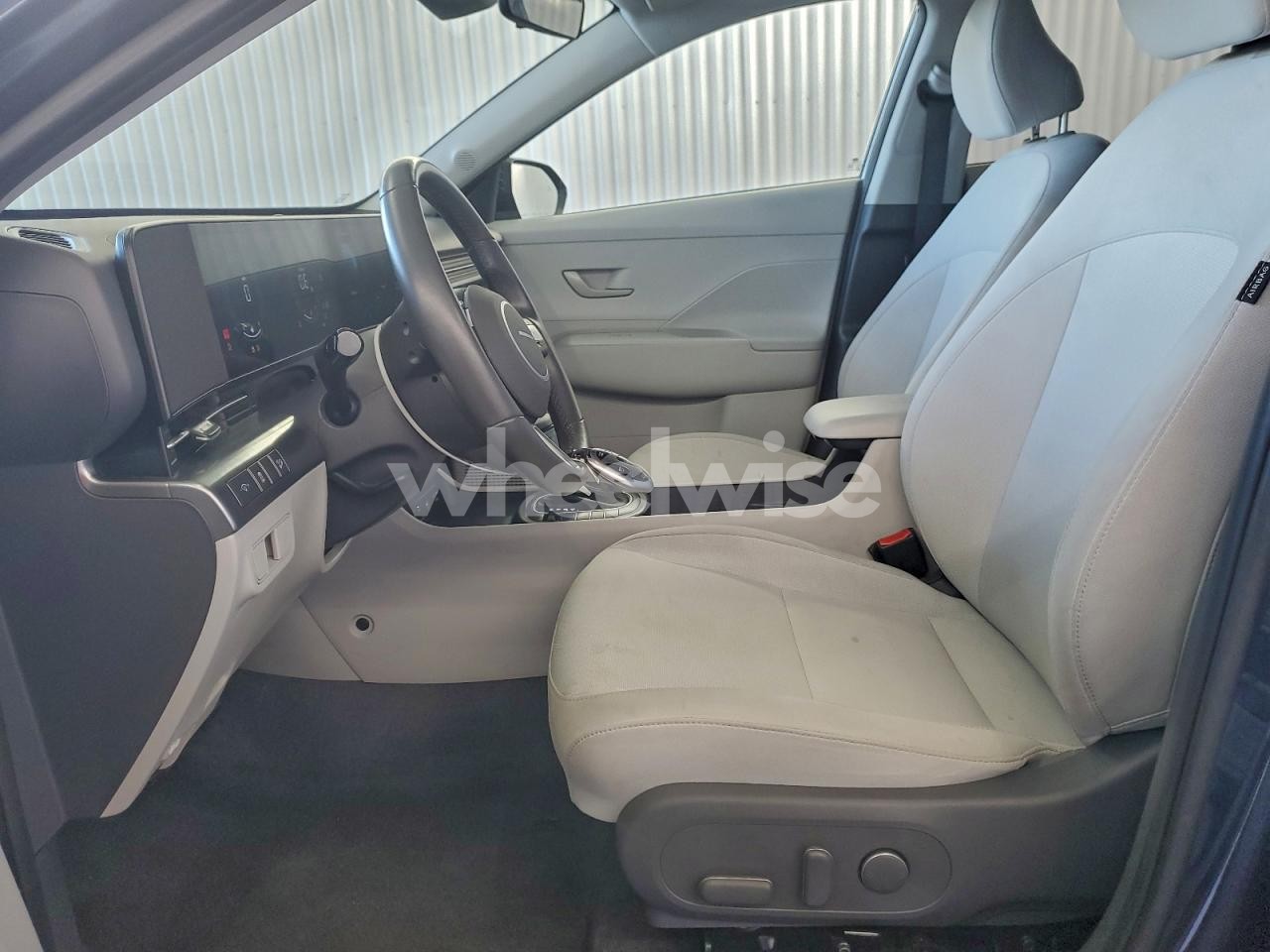 Photo 7 of 2025 HYUNDAI KONA SEL (VIN KM8HB3AB6SU225528)