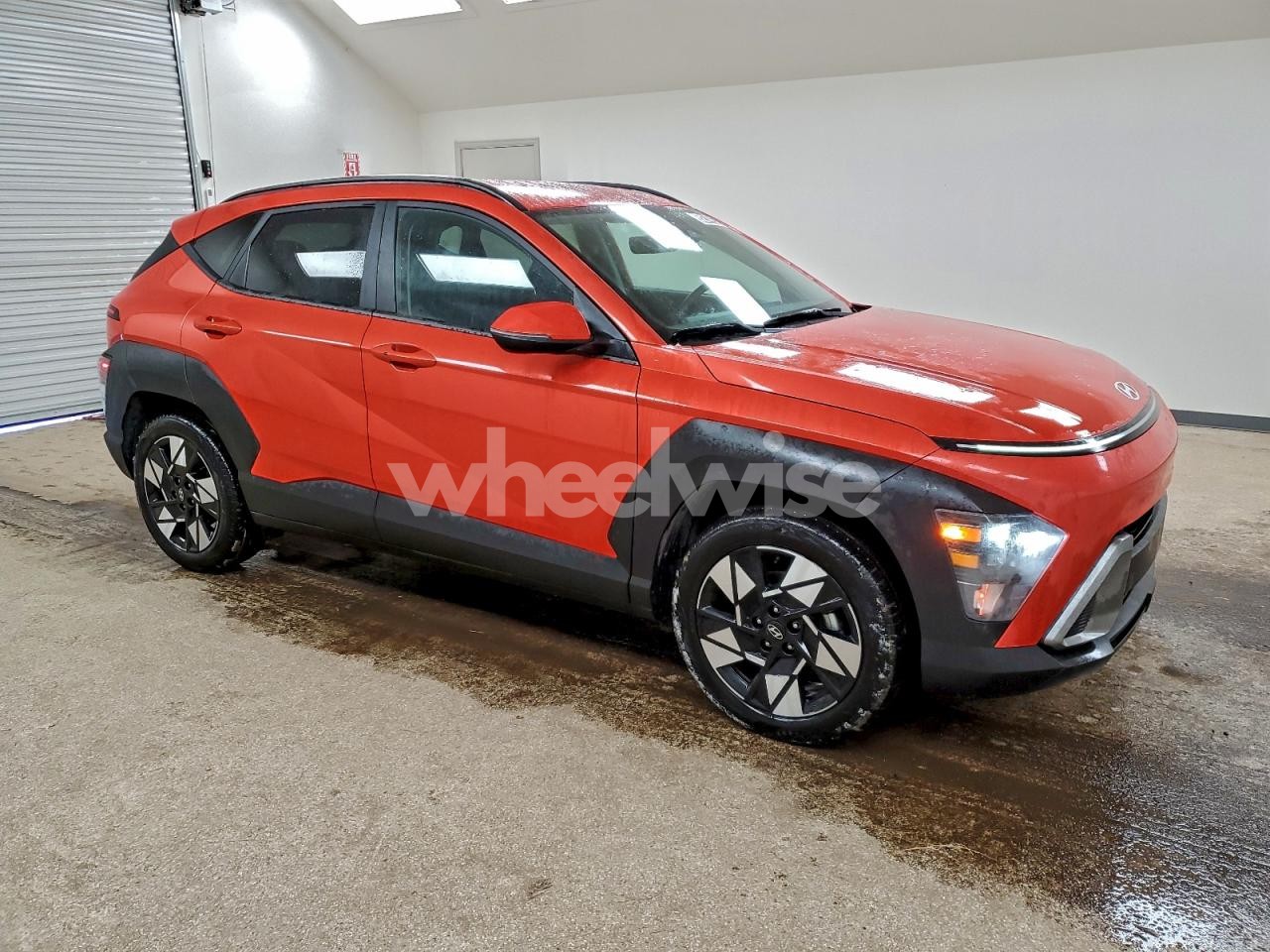 Photo 4 of 2025 HYUNDAI KONA SEL (VIN KM8HB3AB9SU206083)