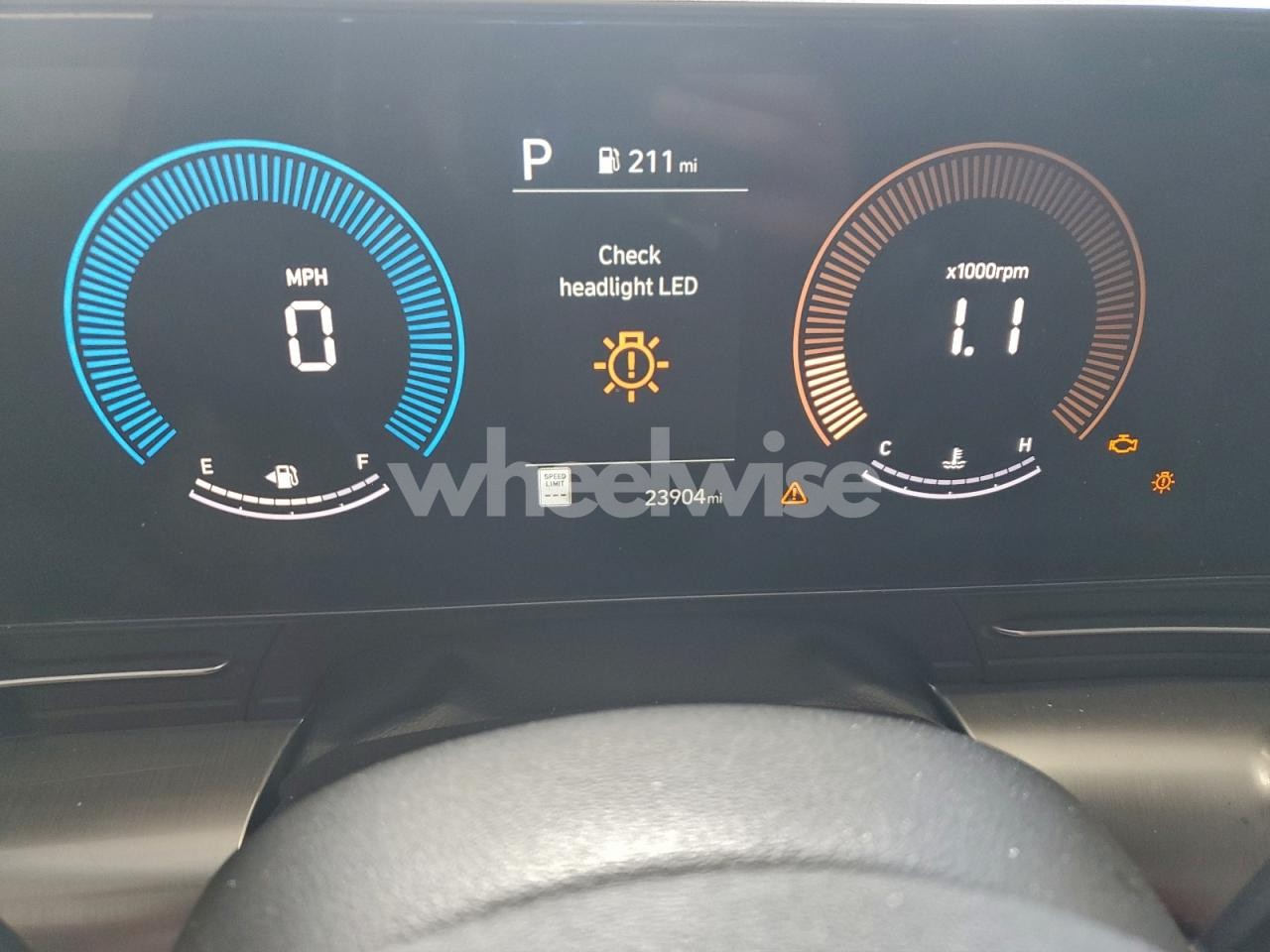 Photo 9 of 2025 HYUNDAI KONA SEL (VIN KM8HB3AB9SU206083)