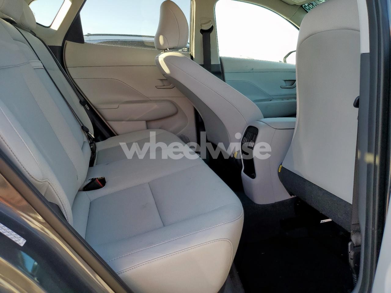Photo 11 of 2024 HYUNDAI KONA SEL (VIN KM8HB3ABXRU106715)