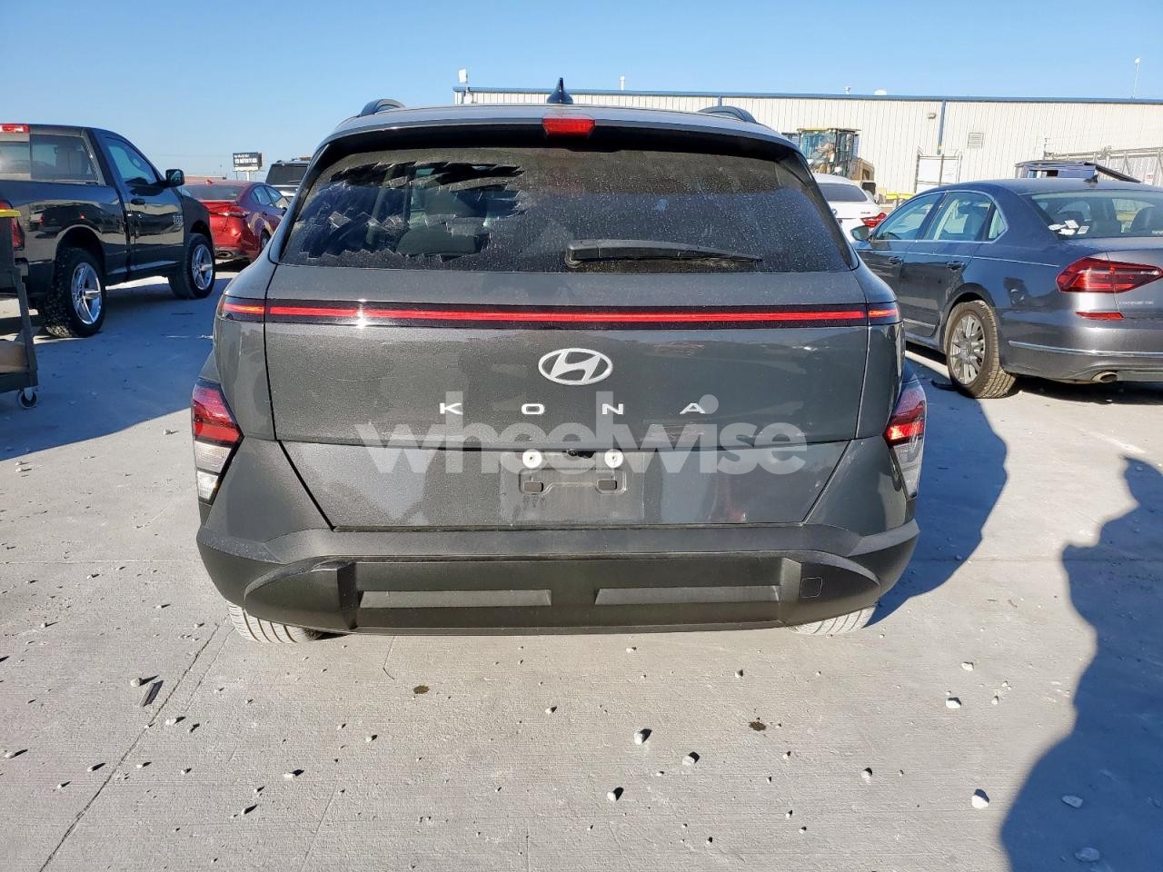 Photo 6 of 2024 HYUNDAI KONA SEL (VIN KM8HB3ABXRU106715)