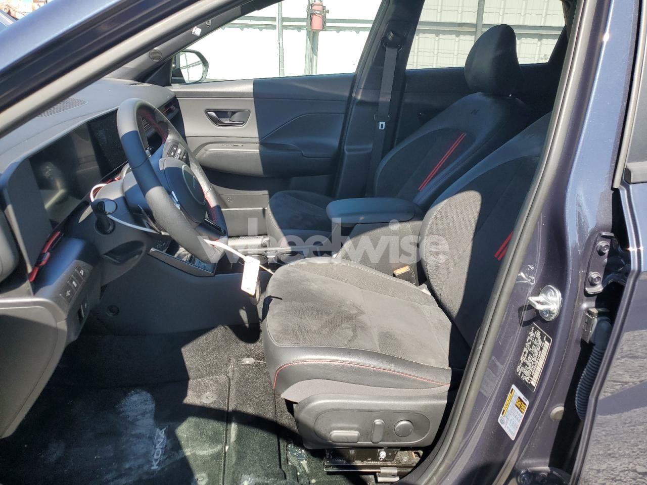 Photo 7 of 2025 HYUNDAI KONA N LINE S (VIN KM8HBCA32SU245493)