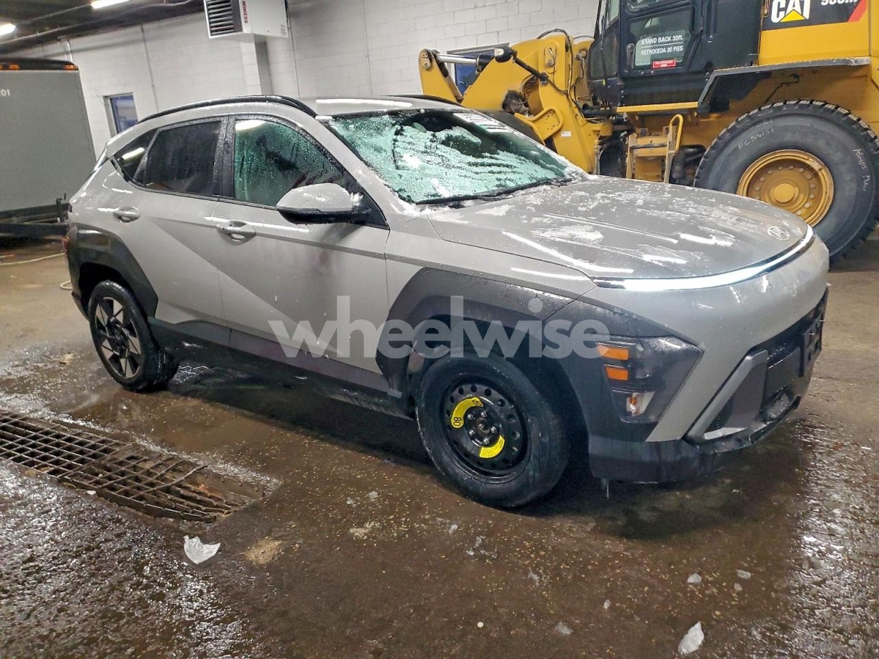 Photo 4 of 2024 HYUNDAI KONA SEL (VIN KM8HBCAB0RU179737)