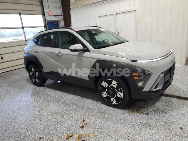Photo 4 of 2025 HYUNDAI KONA SEL (VIN KM8HBCAB1SU307828)
