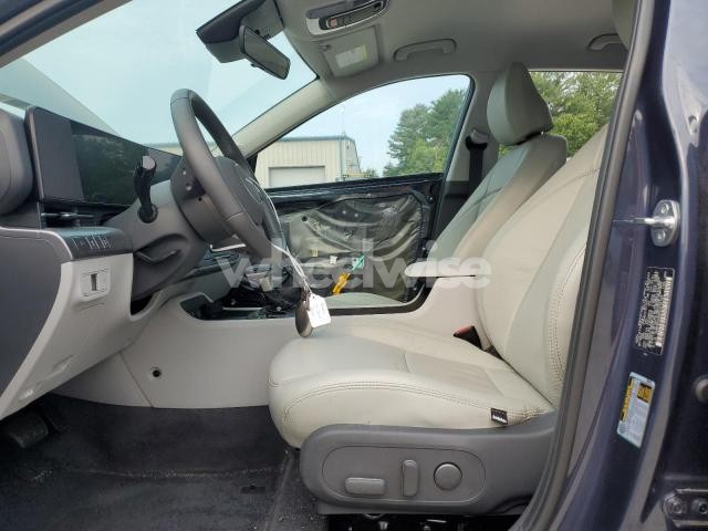 Photo 3 of 2024 HYUNDAI KONA SEL (VIN KM8HBCAB6RU076192)