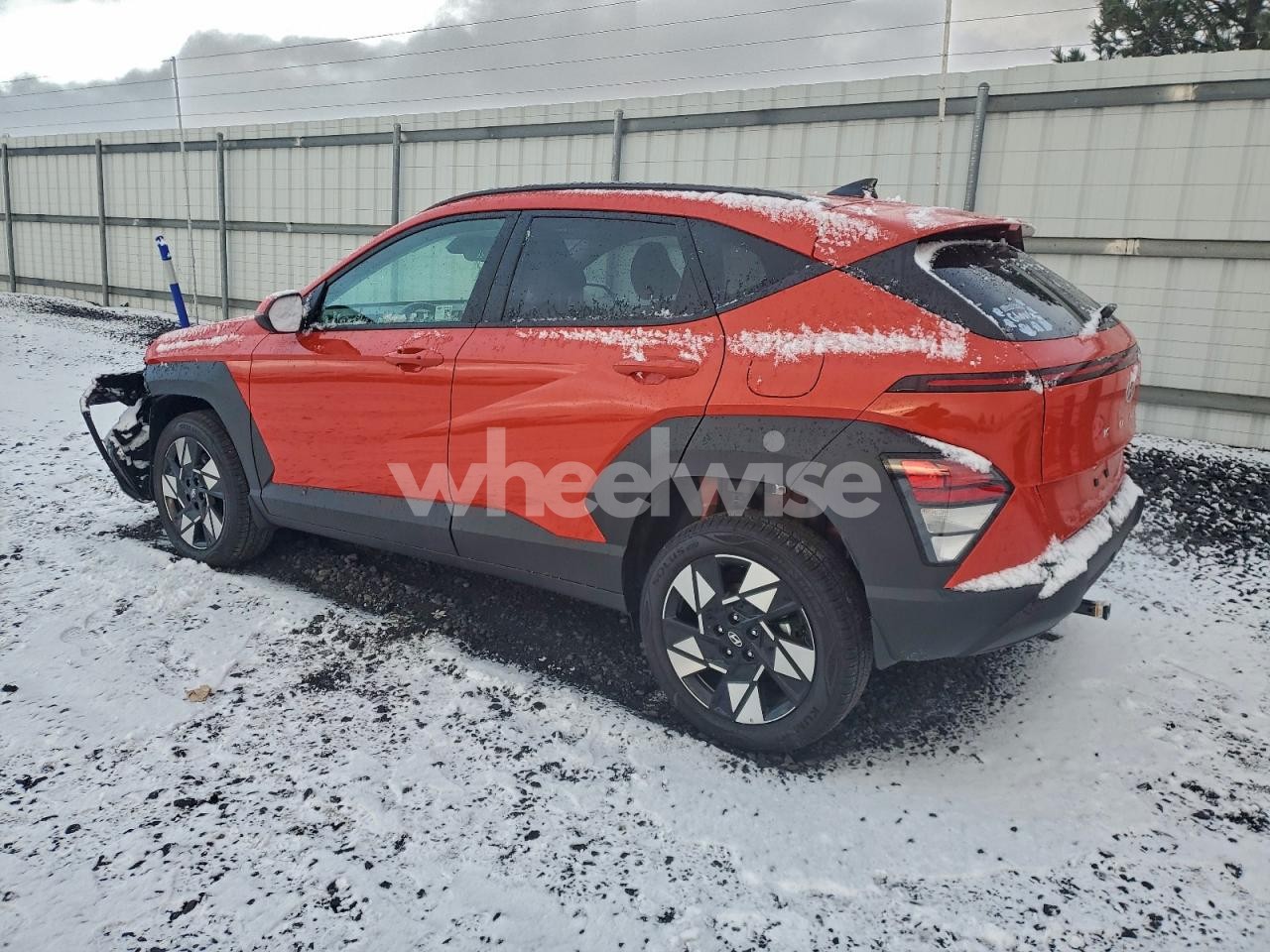 Photo 2 of 2025 HYUNDAI KONA SEL (VIN KM8HBCAB8SU285861)