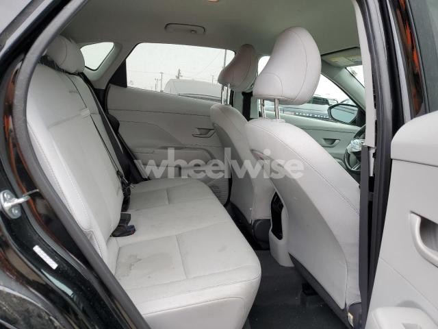 Photo 6 of 2024 HYUNDAI KONA SEL (VIN KM8HBCAB9RU159499)