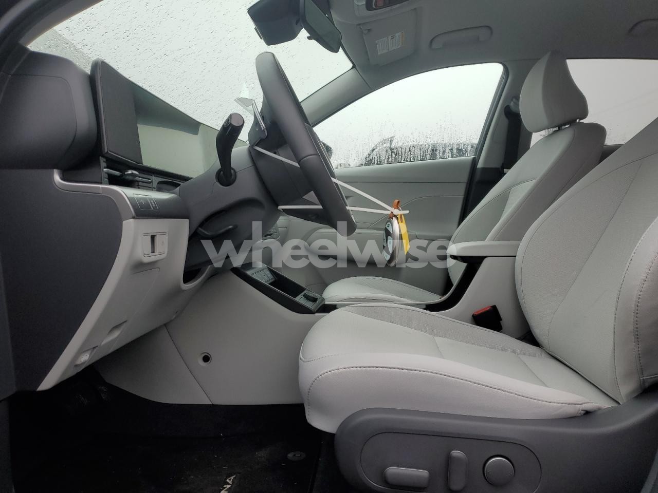 Photo 7 of 2024 HYUNDAI KONA SEL ELECTRIC (VIN KM8HC3A60RU008390)