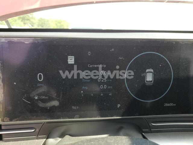 Photo 3 of 2024 HYUNDAI KONA SEL (VIN KM8HC3AB0RU143317)