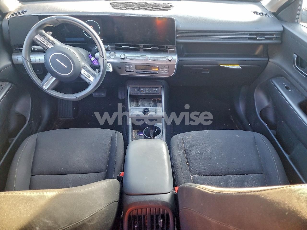 Photo 8 of 2024 HYUNDAI KONA SEL (VIN KM8HC3AB5RU067576)